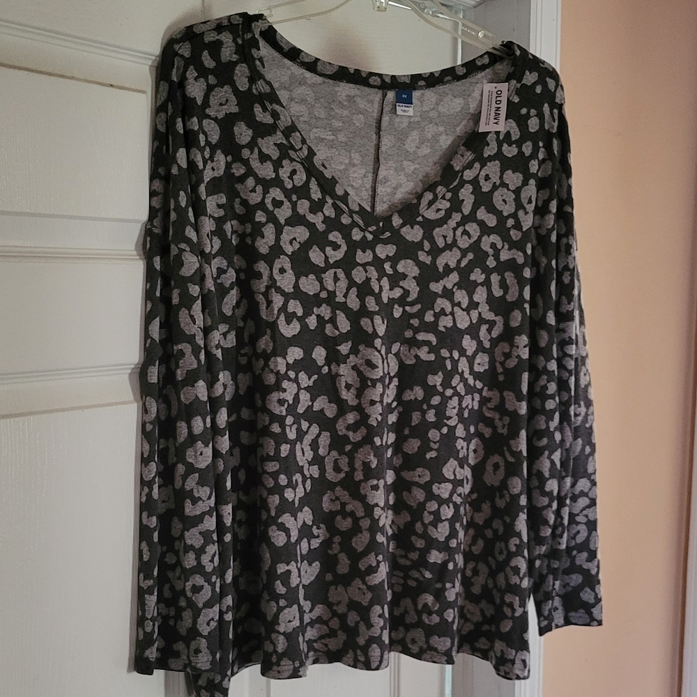 NWT Old Navy size 3x top.